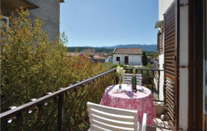 Awesome Apartment In Vrboska With Wifi